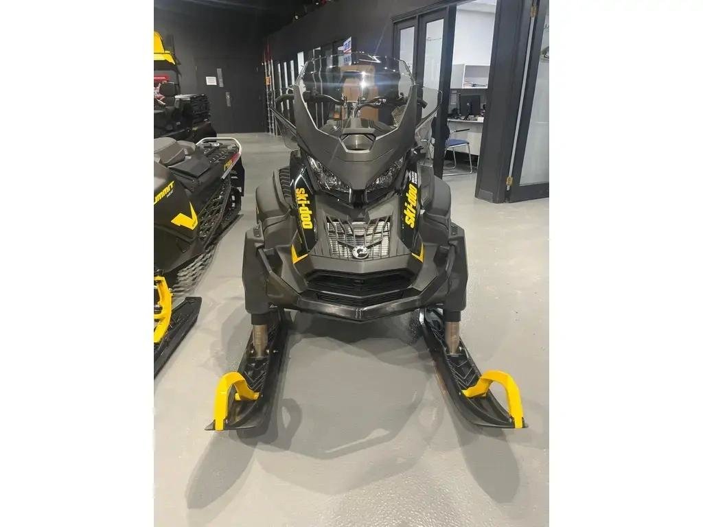 2026 Ski-Doo TUNDRA LE 600 EFI LT in Charlemagne, Quebec - 2 - w1024h768px