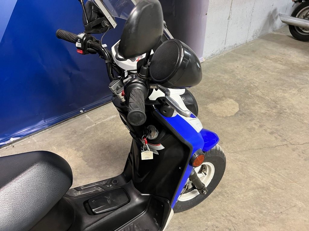 Yamaha YW50 ZUMA  2014 à Charlemagne, Québec - 3 - w1024h768px