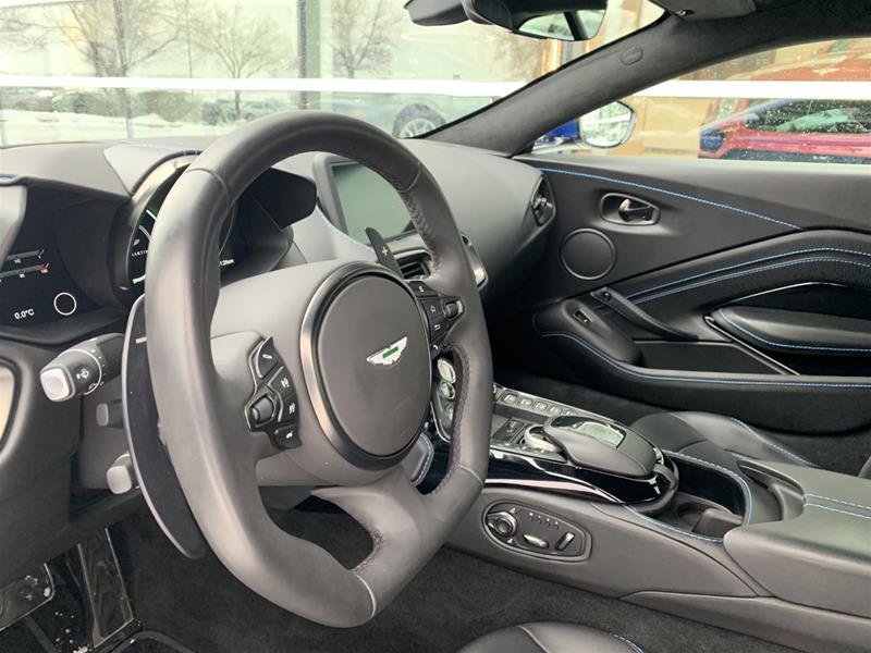 Distinctive Collection Bentley Aston Martin 2019 Aston