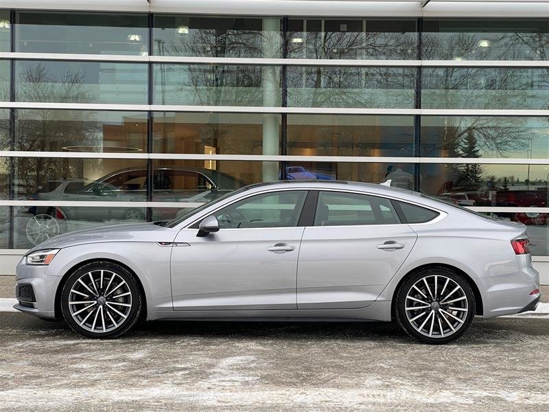 Distinctive Collection Bentley Aston Martin 2019 Audi