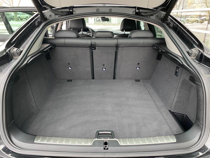 Distinctive Collection Bentley Aston Martin 2016 Bmw