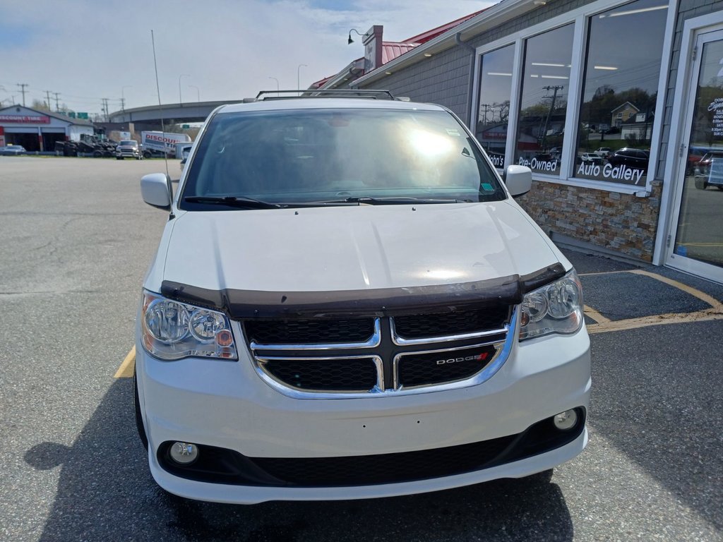 2018 Dodge Grand Caravan SE/SXT in Saint John, New Brunswick - 4 - w1024h768px