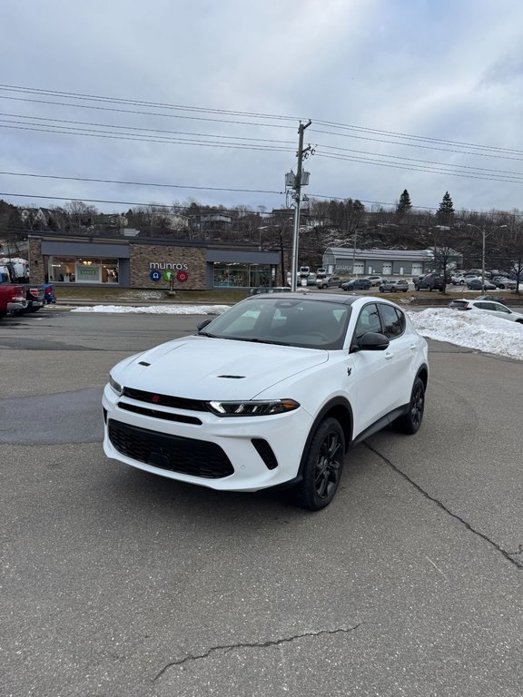 Dodge HORNET GT PLUS 2023 à Saint John, Nouveau-Brunswick - 2 - w1024h768px
