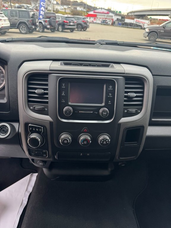 2022  RAM 1500 ST QUAD CAB 4X4 in Saint John, New Brunswick - 19 - w1024h768px