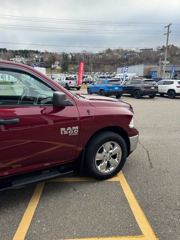 2022  RAM 1500 ST QUAD CAB 4X4 in Saint John, New Brunswick - 7 - w1024h768px