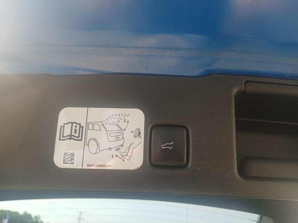 2020 Ford Escape TITANIUM HYBRID in Saint John, New Brunswick - 34 - w1024h768px