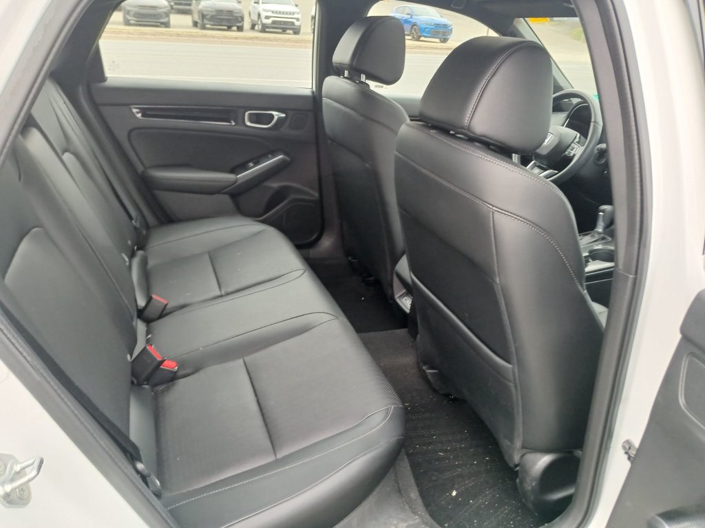 2023 Honda Civic Hatchback Sport Touring in Saint John, New Brunswick - 16 - w1024h768px