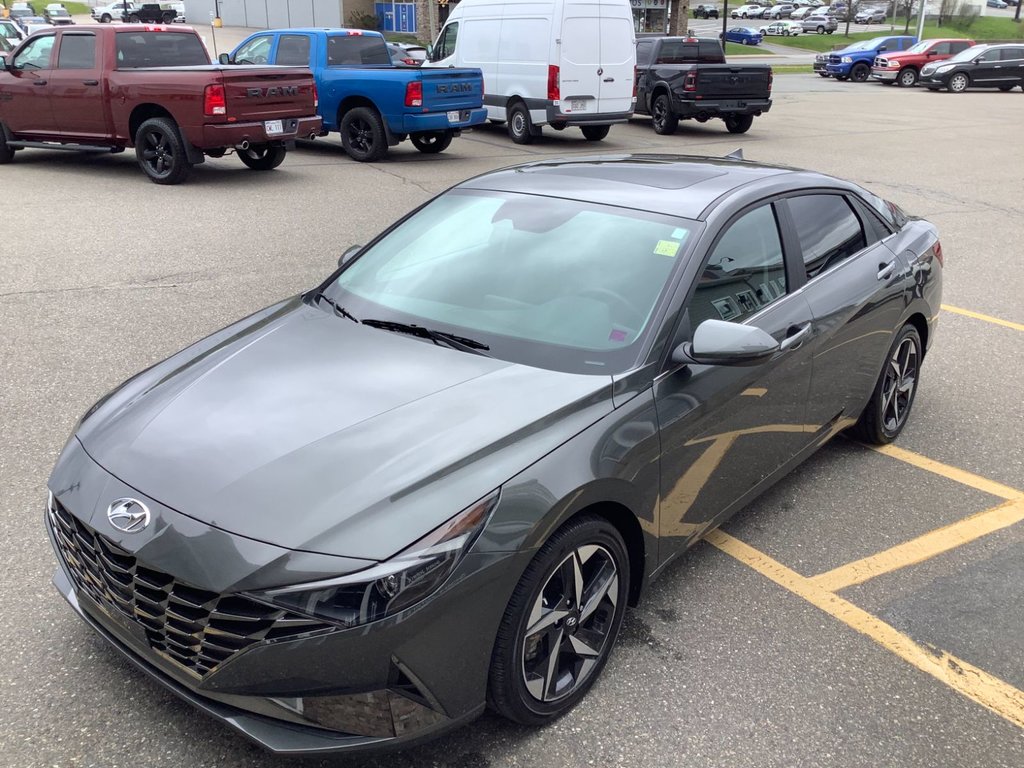 2023 Hyundai Elantra Hybrid LUXURY in Saint John, New Brunswick - 8 - w1024h768px