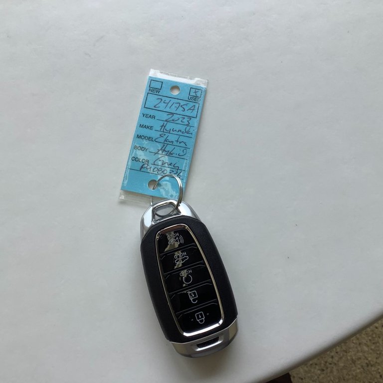 2023 Hyundai Elantra Hybrid LUXURY in Saint John, New Brunswick - 31 - w1024h768px