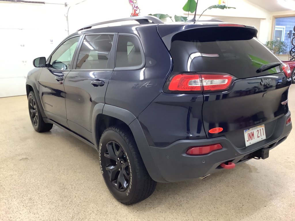 2016  Cherokee TRAILHAWK 4X4 in Saint John, New Brunswick - 31 - w1024h768px