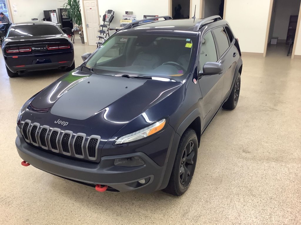 2016  Cherokee TRAILHAWK 4X4 in Saint John, New Brunswick - 27 - w1024h768px