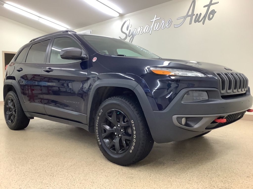 2016  Cherokee TRAILHAWK 4X4 in Saint John, New Brunswick - 22 - w1024h768px