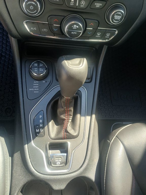 Jeep Cherokee TRAILHAWK 2019 à Saint John, Nouveau-Brunswick - 21 - w1024h768px