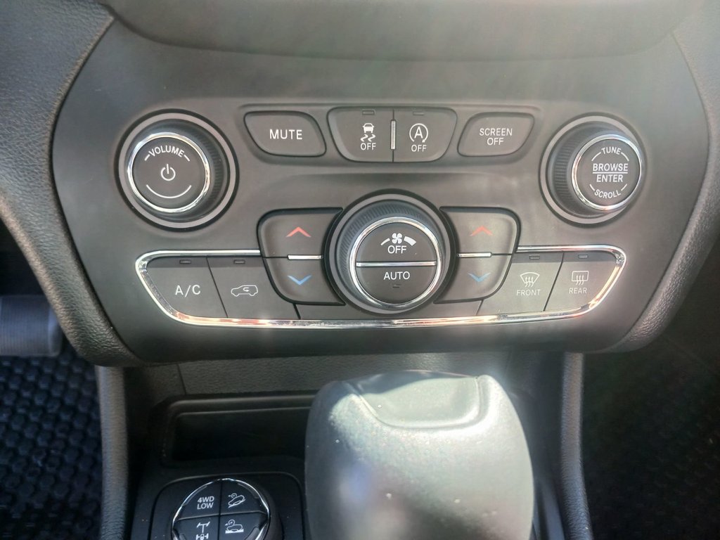 Jeep Cherokee TRAILHAWK 2019 à Saint John, Nouveau-Brunswick - 26 - w1024h768px