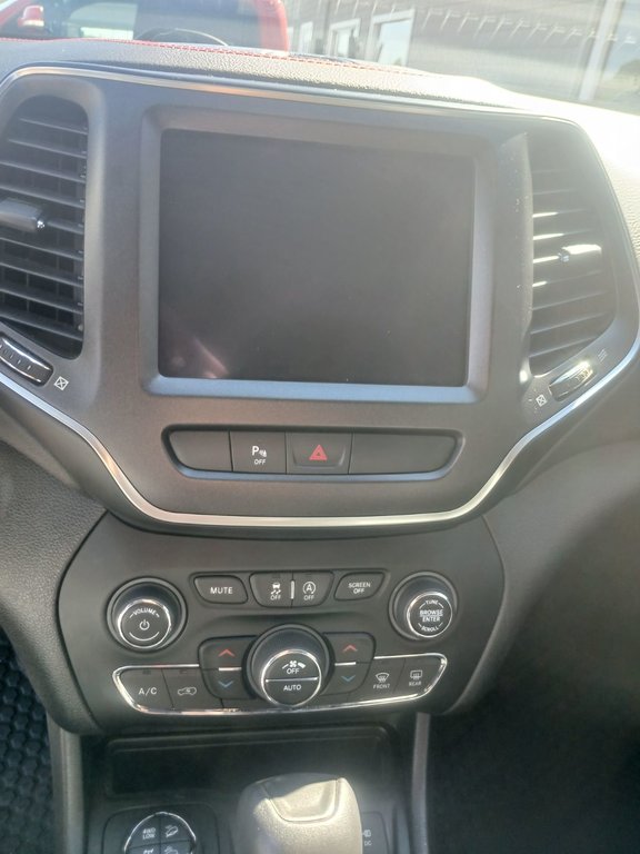 Jeep Cherokee TRAILHAWK 2019 à Saint John, Nouveau-Brunswick - 22 - w1024h768px