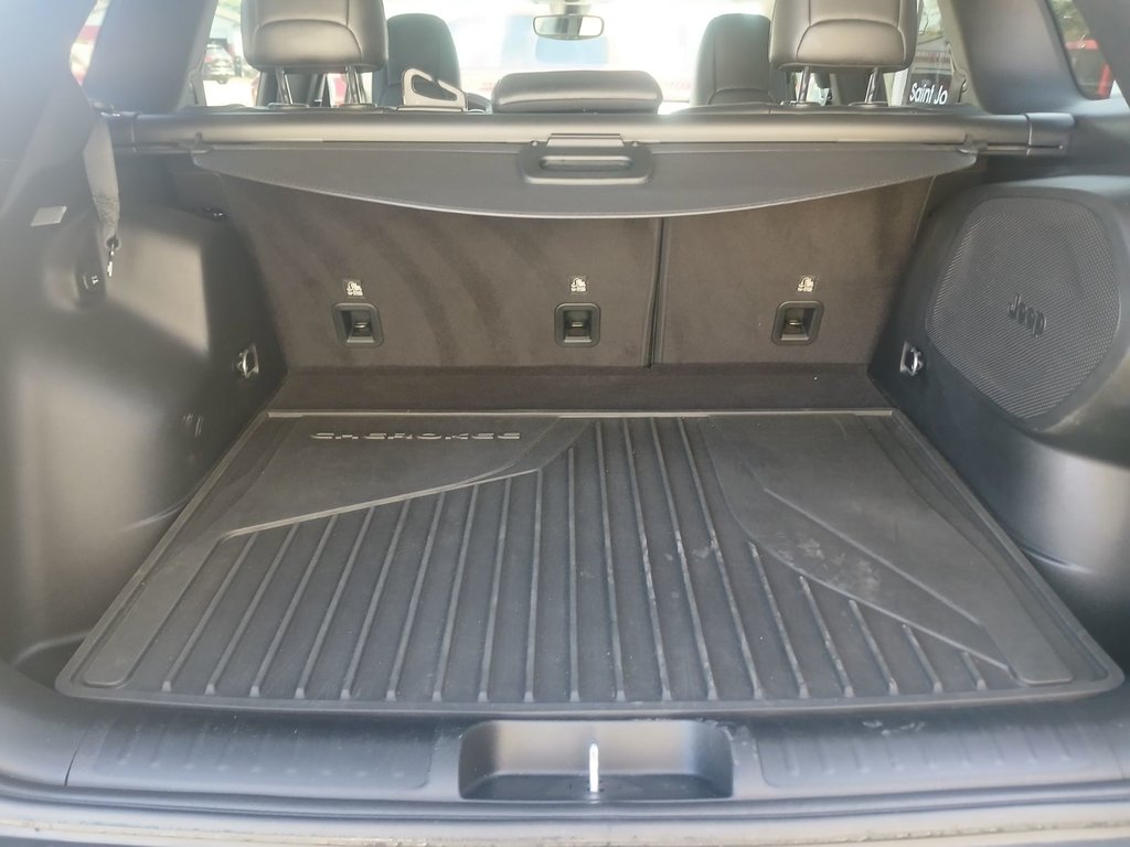 Jeep Cherokee TRAILHAWK 2019 à Saint John, Nouveau-Brunswick - 11 - w1024h768px