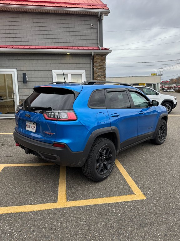 2022  Cherokee TRAILHAWK 4X4 in Saint John, New Brunswick - 8 - w1024h768px