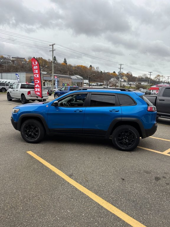 2022  Cherokee TRAILHAWK 4X4 in Saint John, New Brunswick - 20 - w1024h768px