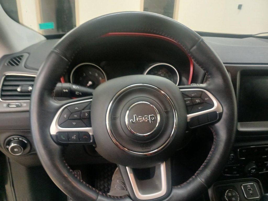 Jeep Compass TRAILHAWK 2018 à Saint John, Nouveau-Brunswick - 2 - w1024h768px