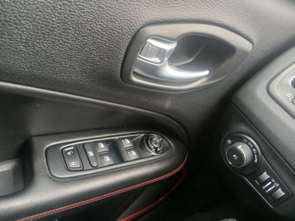 2021 Jeep Compass Trailhawk in Saint John, New Brunswick - 24 - w1024h768px