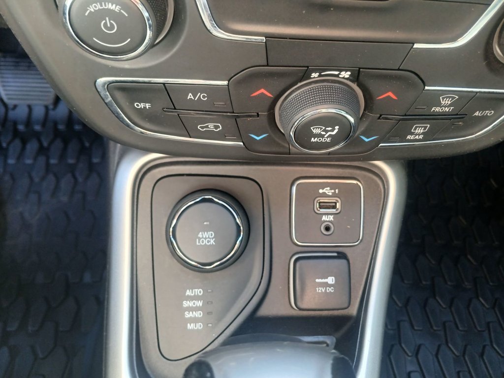 Jeep Compass 80TH ANNIVERSARY 2021 à Saint John, Nouveau-Brunswick - 19 - w1024h768px