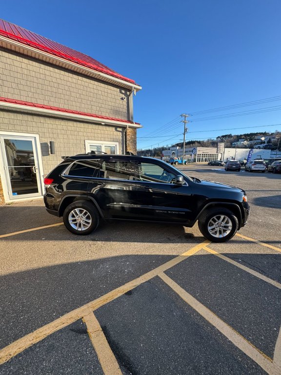 2017  Grand Cherokee LAREDO in Saint John, New Brunswick - 2 - w1024h768px