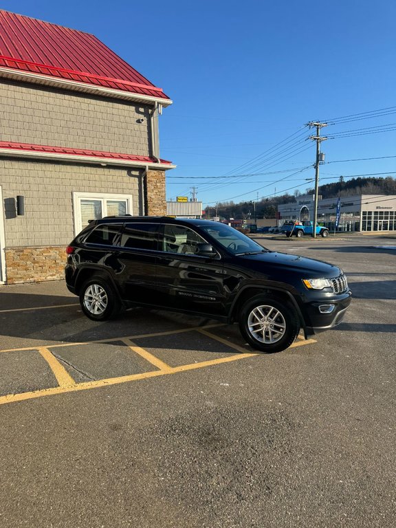 2017  Grand Cherokee LAREDO in Saint John, New Brunswick - 9 - w1024h768px