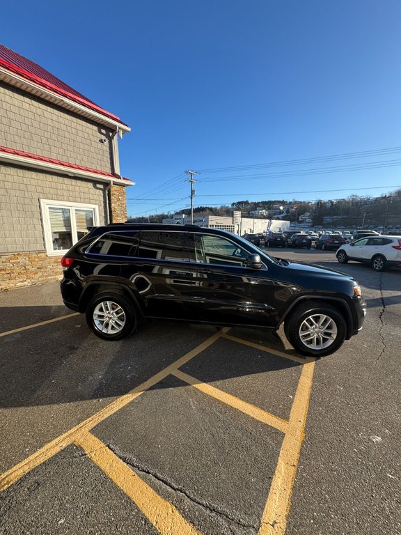 2017  Grand Cherokee LAREDO in Saint John, New Brunswick - 10 - w1024h768px