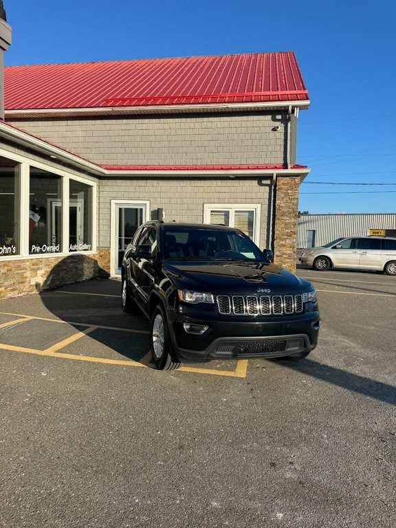 2017  Grand Cherokee LAREDO in Saint John, New Brunswick - 7 - w1024h768px