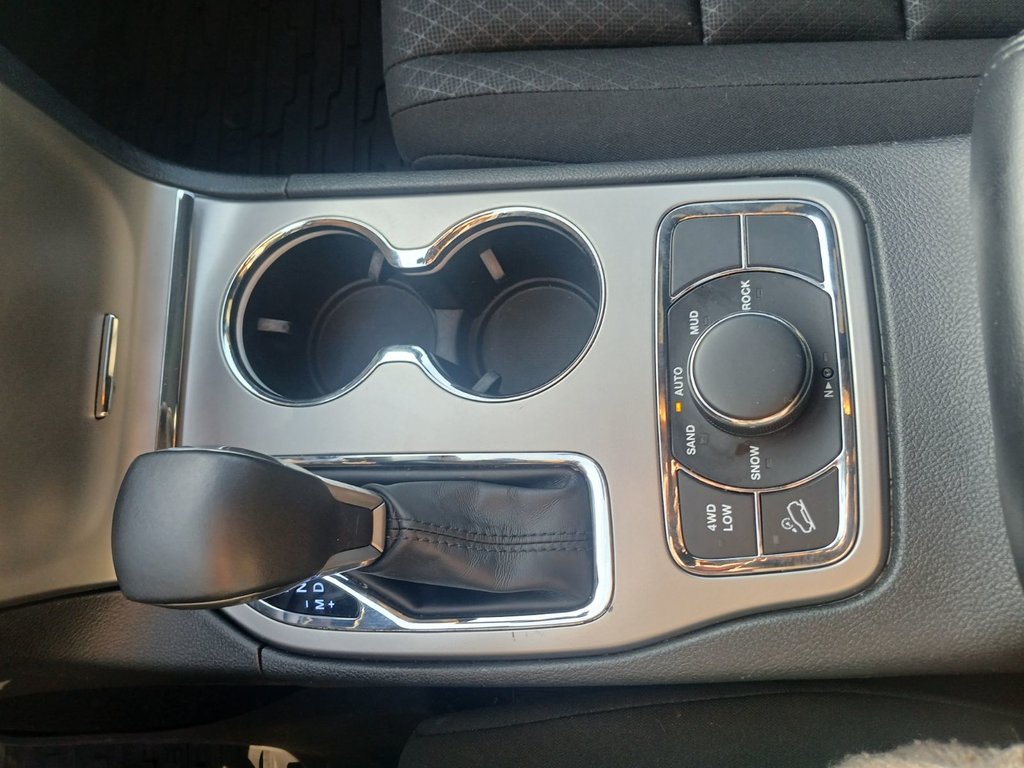 Jeep Grand Cherokee LAREDO 2021 à Saint John, Nouveau-Brunswick - 12 - w1024h768px