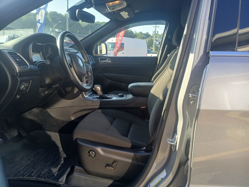 Jeep Grand Cherokee LAREDO 2021 à Saint John, Nouveau-Brunswick - 11 - w1024h768px