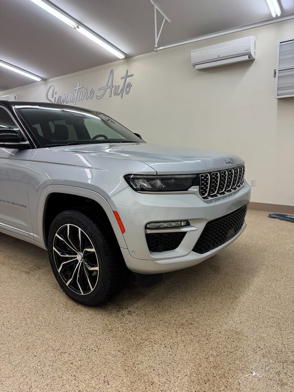 2022 Jeep Grand Cherokee SUMMIT 4XE in Saint John, New Brunswick - 4 - w1024h768px