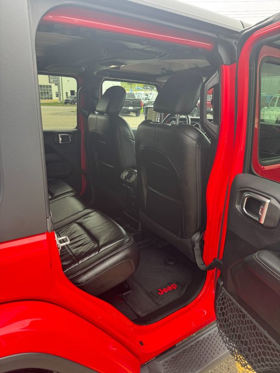 2018 Jeep WRANGLER UNLIMITED SAHARA in Saint John, New Brunswick - 4 - w1024h768px