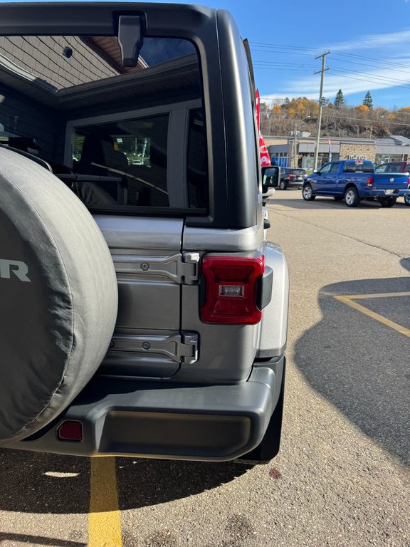 Wrangler Unlimited SAHARA 2020 à Saint John, Nouveau-Brunswick - 9 - w1024h768px