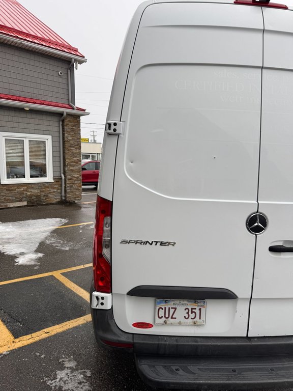 2019  Sprinter Cargo Van BASE in Saint John, New Brunswick - 17 - w1024h768px