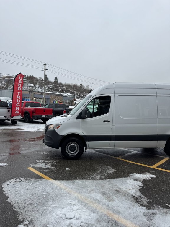 2019  Sprinter Cargo Van BASE in Saint John, New Brunswick - 6 - w1024h768px