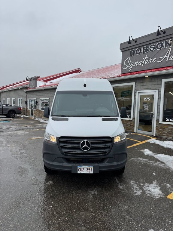 2019  Sprinter Cargo Van BASE in Saint John, New Brunswick - 4 - w1024h768px