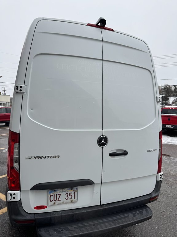 2019  Sprinter Cargo Van BASE in Saint John, New Brunswick - 18 - w1024h768px