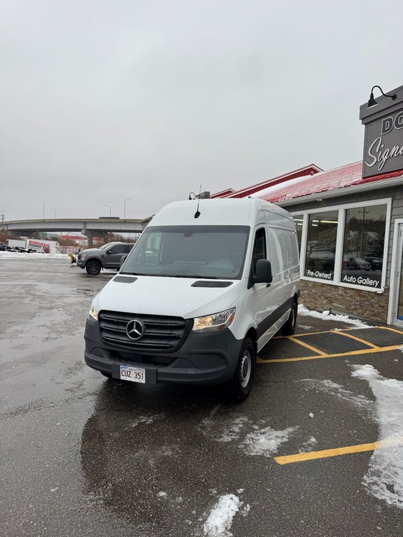 2019  Sprinter Cargo Van BASE in Saint John, New Brunswick - 5 - w1024h768px