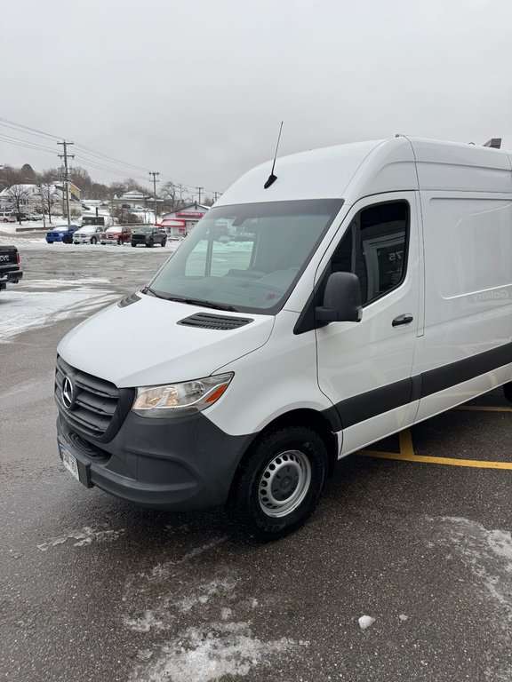 2019  Sprinter Cargo Van BASE in Saint John, New Brunswick - 8 - w1024h768px