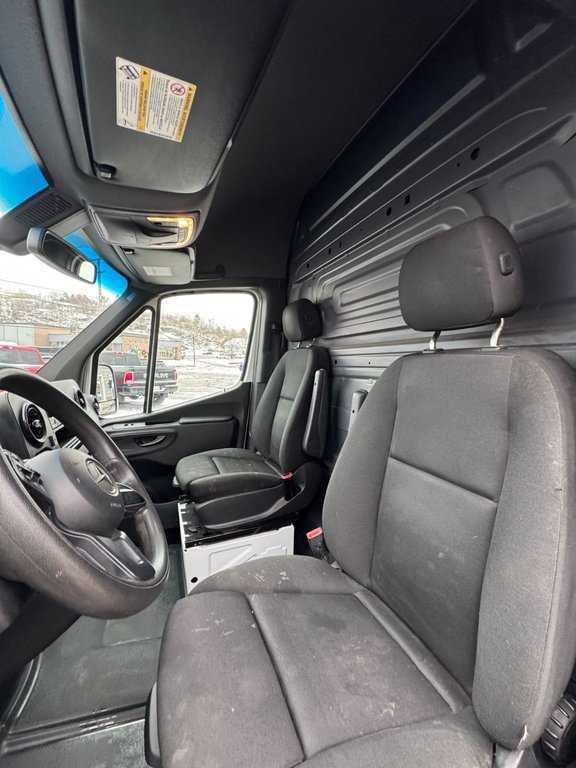 2019  Sprinter Cargo Van BASE in Saint John, New Brunswick - 10 - w1024h768px