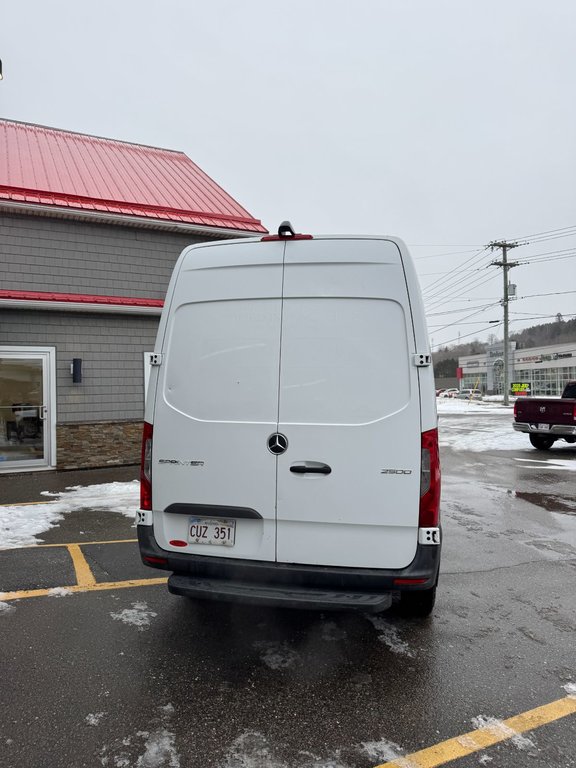 2019  Sprinter Cargo Van BASE in Saint John, New Brunswick - 32 - w1024h768px