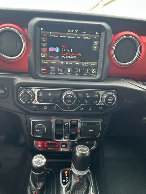 2016 MINI Cooper Hardtop S in Saint John, New Brunswick - 14 - w1024h768px