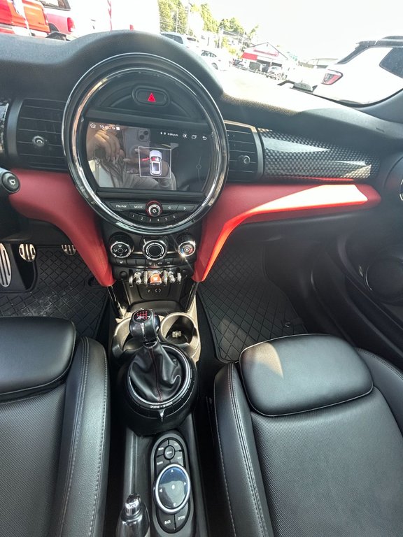 2016 MINI Cooper Hardtop S in Saint John, New Brunswick - 12 - w1024h768px