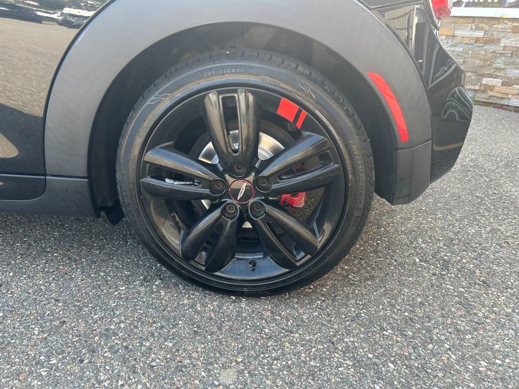 2016 MINI Cooper Hardtop S in Saint John, New Brunswick - 13 - w1024h768px