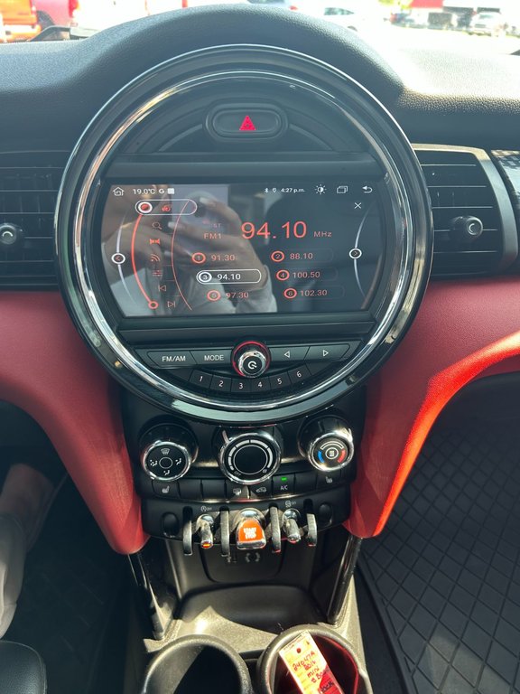 2016 MINI Cooper Hardtop S in Saint John, New Brunswick - 6 - w1024h768px