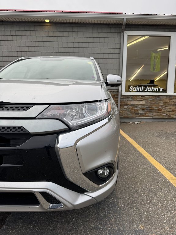 2020  OUTLANDER PHEV SEL in Saint John, New Brunswick - 14 - w1024h768px