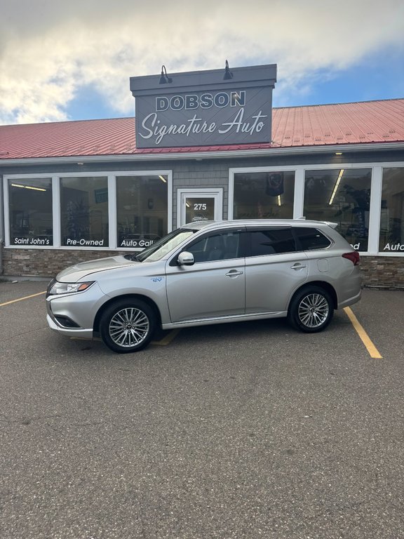 2020  OUTLANDER PHEV SEL in Saint John, New Brunswick - 16 - w1024h768px