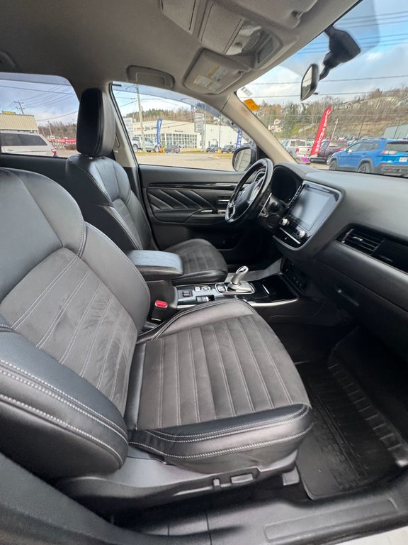 2020  OUTLANDER PHEV SEL in Saint John, New Brunswick - 23 - w1024h768px