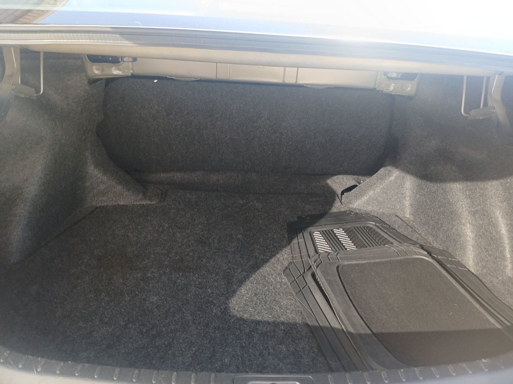 Toyota Corolla S 2016 à Saint John, Nouveau-Brunswick - 13 - w1024h768px